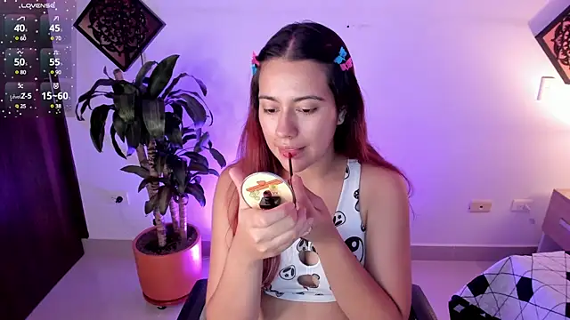 Snapshot of Agatha_Vixen chatting on March 17, 12:14 pm Agatha Vixen online show from March 17, 12:14 pm