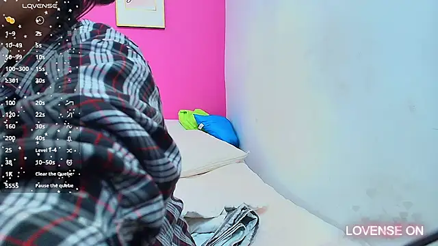 yourcuteneighbourr online show from January 8, 3:08 am