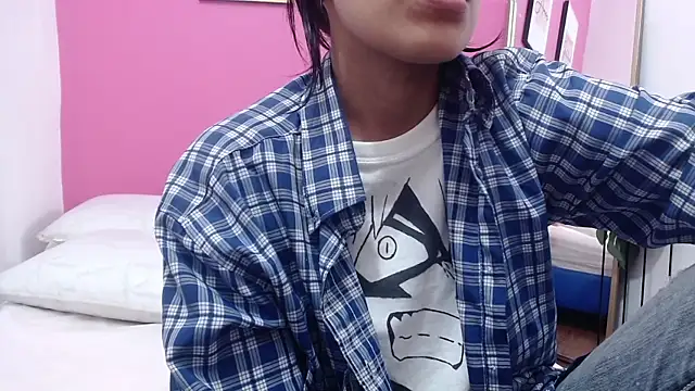 yourcuteneighbourr online show from March 19, 2:59 am