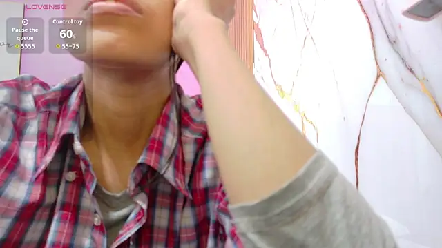 yourcuteneighbourr online show from April 2, 2:53 am