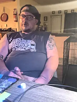 Snapshot of Tyrish361 chatting on October 3, 8:11 am Tyrish361 online show from October 3, 8:11 am