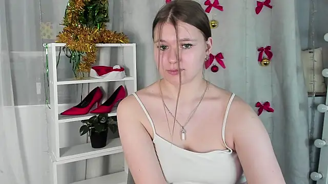 Rebecca Kelly online show from January 3, 10:08 pm