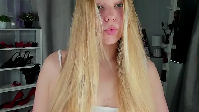 Rebecca Kelly online show from October 21, 2:23 am