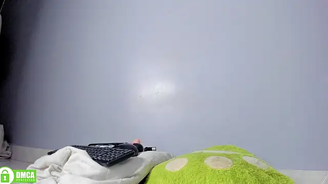 Snapshot of carla_rossin chatting on March 12, 1:14 am carla rossin online show from March 12, 1:14 am