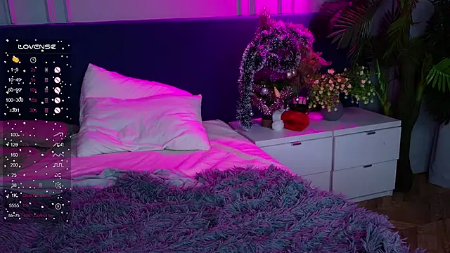 Liv Fay online show from December 24, 7:11 pm