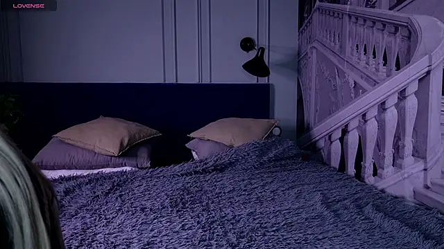 Liv Fay online show from January 23, 1:35 pm