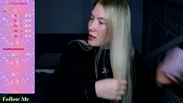 Liv Fay online show from January 23, 7:40 pm