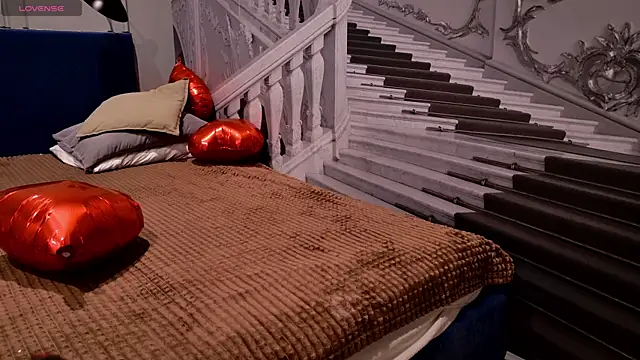 Liv Fay online show from February 19, 1:39 pm