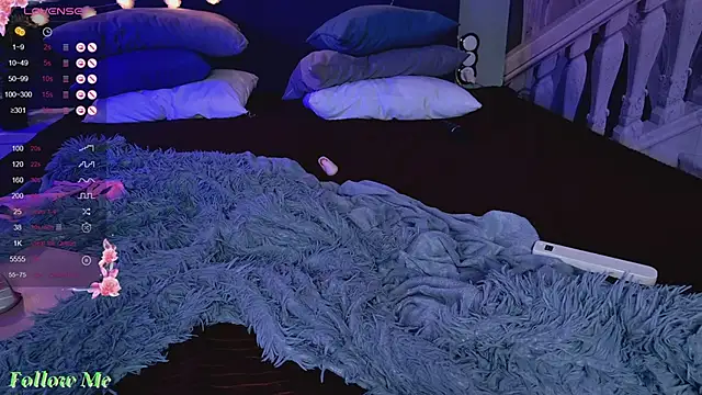 Liv Fay online show from March 9, 3:43 am