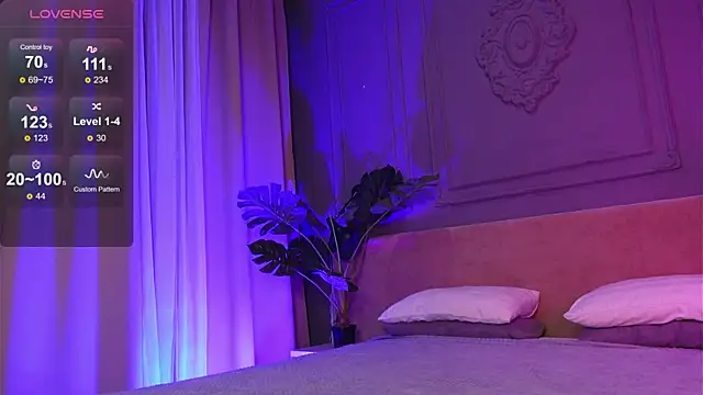 Liv Fay online show from November 12, 3:12 pm