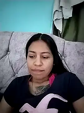 Tiphanydirty3 online show from March 18, 12:05 am