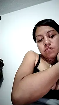 Tiphanydirty3 online show from April 22, 2:58 am