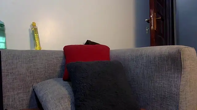 creamyjuices01 online show from April 4, 12:42 am