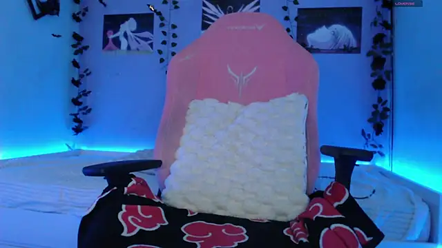 Snapshot of Scarlettsrorm chatting on February 17, 5:04 am Scarlettsrorm online show from February 17, 5:04 am