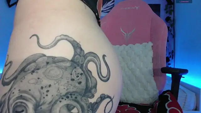 Snapshot of Scarlettsrorm chatting on March 9, 5:11 am Scarlettsrorm online show from March 9, 5:11 am