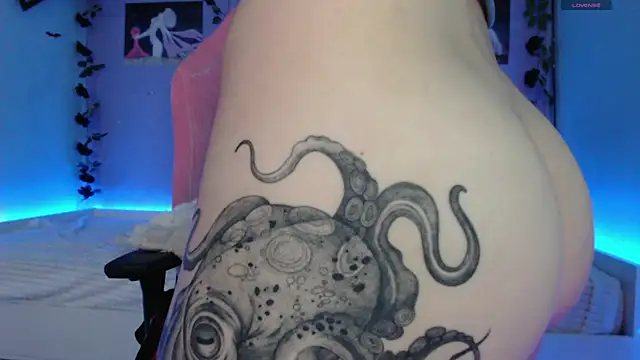 Snapshot of Scarlettsrorm chatting on March 9, 8:29 am Scarlettsrorm online show from March 9, 8:29 am