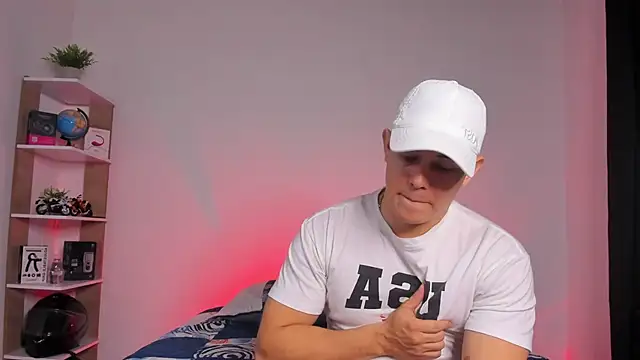 Alan hadid1 online show from October 11, 9:57 pm