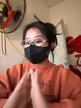 Snapshot of Jenni_nana chatting on January 1, 9:17 am Jenni nana online show from January 1, 9:17 am