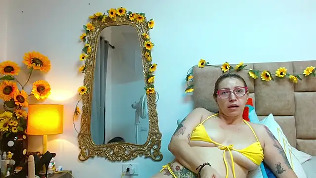 IsisDuzan online show from December 12, 6:47 am