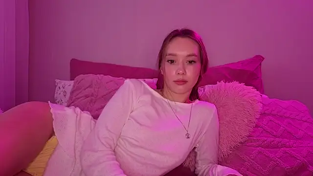 KateVon online show from October 2, 1:29 pm