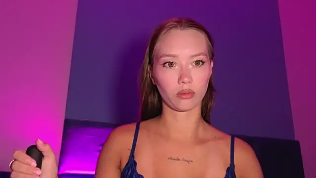 KateVon online show from April 22, 4:37 am