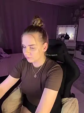 Snapshot of Lexi_noah chatting on September 14, 9:25 pm Lexi noah online show from September 14, 9:25 pm