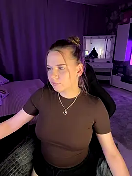 Snapshot of Lexi_noah chatting on October 1, 9:21 pm Lexi noah online show from October 1, 9:21 pm