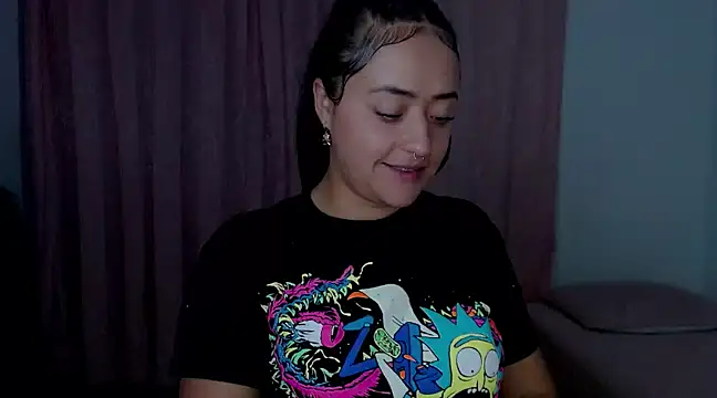 jjulietha95 online show from February 21, 5:56 am