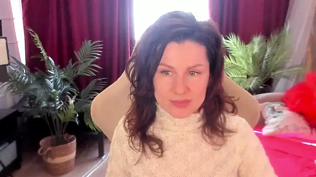 April o Nill online show from March 31, 7:53 am