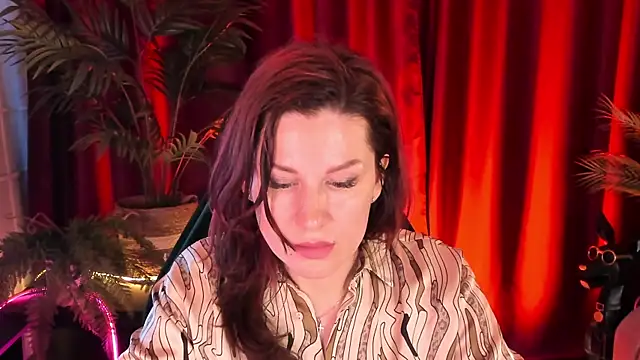 April o Nill online show from April 27, 2:48 pm