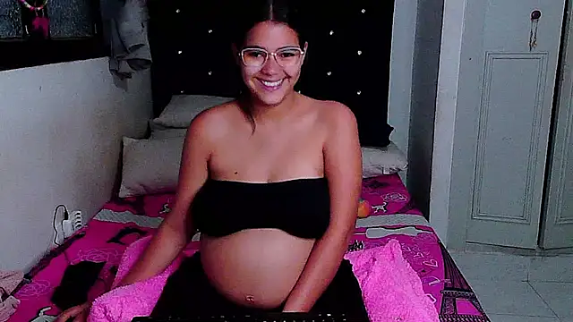 Victoriacarmo online show from March 14, 11:22 pm