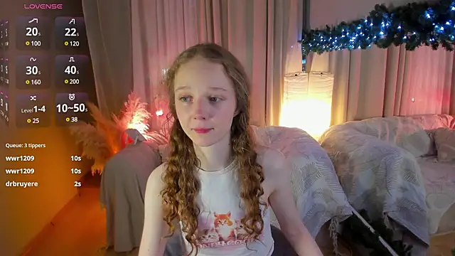 Snapshot of _Rose_Charming_ chatting on January 2, 12:55 am  Rose Charming  online show from January 2, 12:55 am