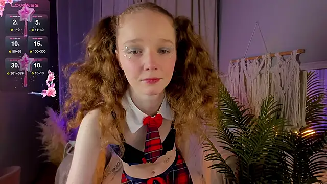 Snapshot of _Rose_Charming_ chatting on January 28, 9:50 pm  Rose Charming  online show from January 28, 9:50 pm