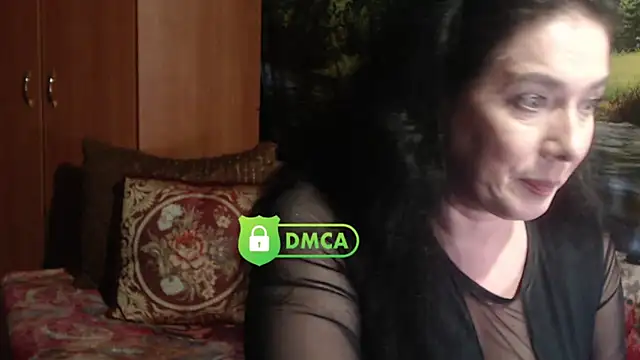 Snapshot of RositaSky chatting on February 28, 6:21 am RositaSky online show from February 28, 6:21 am