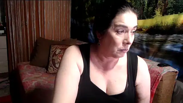 Snapshot of RositaSky chatting on February 25, 11:03 pm RositaSky online show from February 25, 11:03 pm