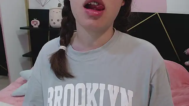 DanniAbbey online show from February 15, 2:33 pm