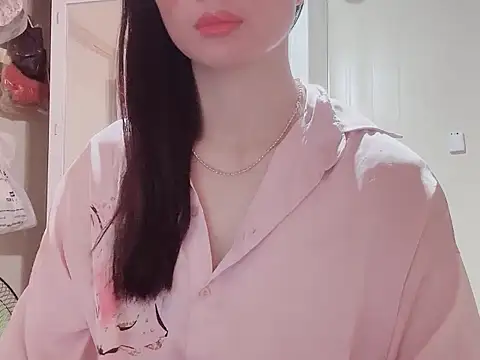 Snapshot of LinhChi_9x chatting on October 15, 1:50 am LinhChi 9x online show from October 15, 1:50 am