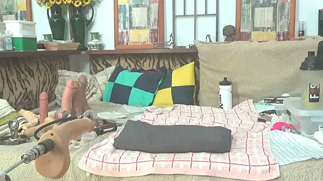 Snapshot of RitaMinx chatting on November 27, 4:25 am RitaMinx online show from November 27, 4:25 am