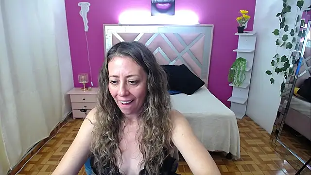 miss hanna07 online show from March 8, 6:37 pm