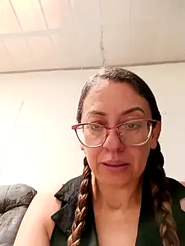 miss hanna07 online show from April 20, 4:43 pm