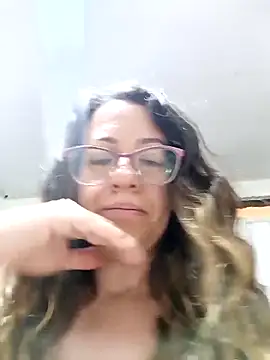 Snapshot of miss_hanna07 chatting on April 22, 11:12 am miss hanna07 online show from April 22, 11:12 am