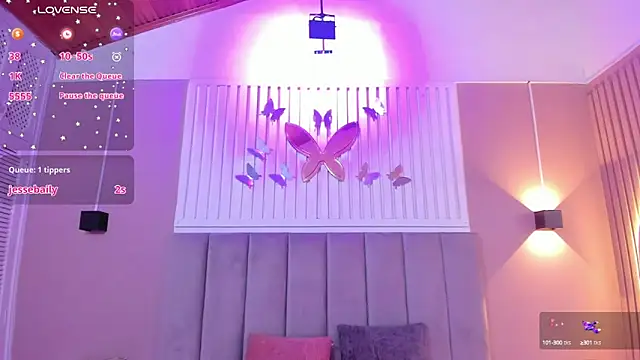 Snapshot of diosa_cristal chatting on January 24, 3:32 am diosa cristal online show from January 24, 3:32 am