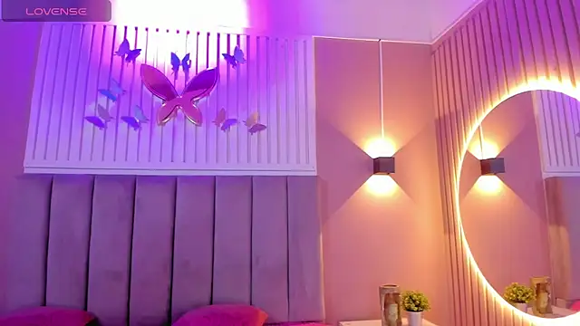 Snapshot of diosa_cristal chatting on February 12, 3:29 am diosa cristal online show from February 12, 3:29 am