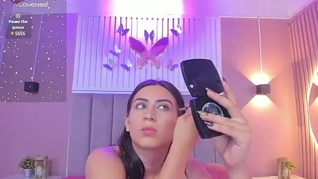 Snapshot of diosa_cristal chatting on February 22, 3:23 am diosa cristal online show from February 22, 3:23 am