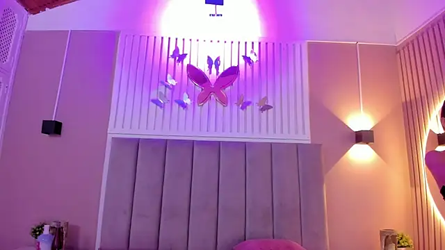 Snapshot of diosa_cristal chatting on February 27, 3:14 am diosa cristal online show from February 27, 3:14 am