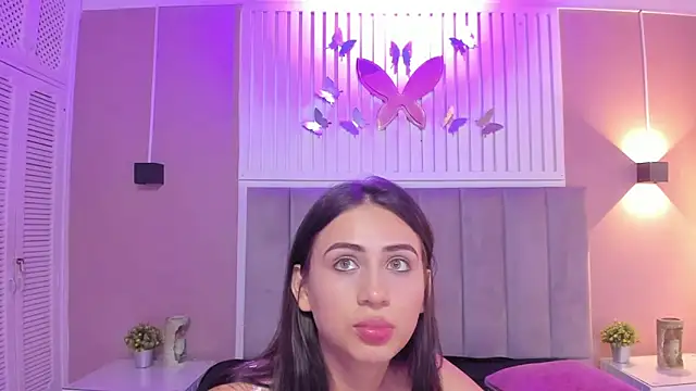 Snapshot of diosa_cristal chatting on March 23, 3:32 am diosa cristal online show from March 23, 3:32 am