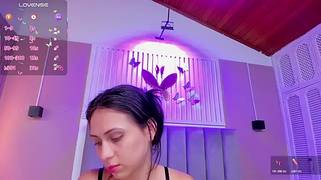 Snapshot of diosa_cristal chatting on November 23, 3:39 am diosa cristal online show from November 23, 3:39 am