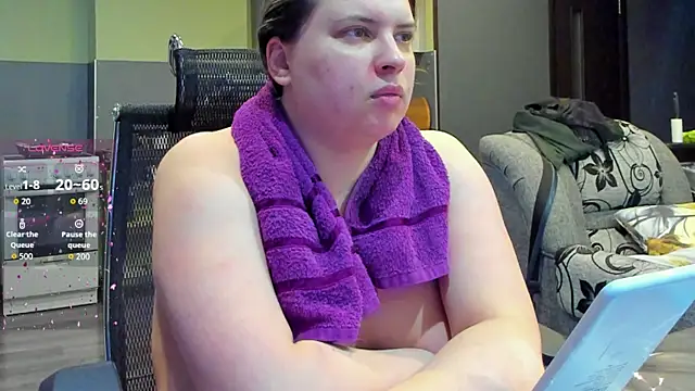 1lindsey1 online show from September 30, 9:25 am