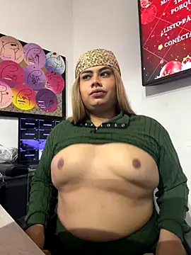 Snapshot of Tom_Silver__ chatting on November 21, 5:28 am Tom Silver online show from November 21, 5:28 am