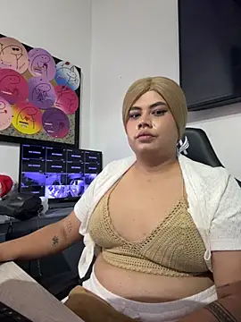 Snapshot of Tom_Silver__ chatting on November 27, 8:16 am Tom Silver online show from November 27, 8:16 am